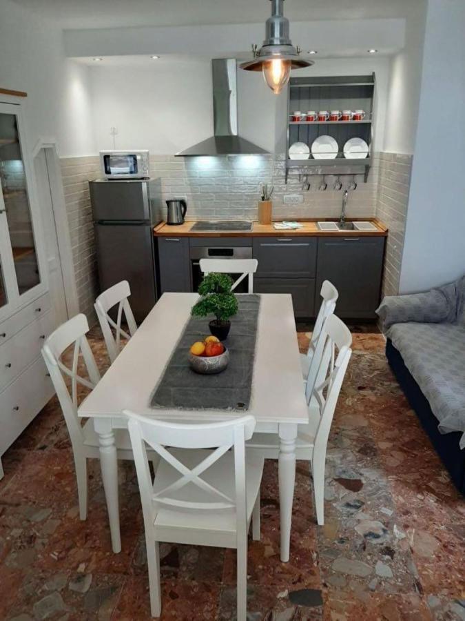 Apartments Skorin ลุมบาร์ดา ภายนอก รูปภาพ