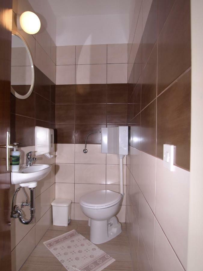 Apartments Skorin ลุมบาร์ดา ภายนอก รูปภาพ